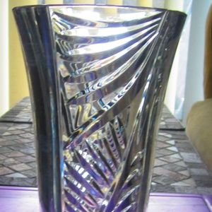 Medium sized vase with 2 cut sides